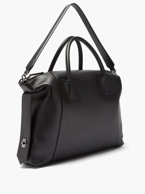 Antigona Soft medium leather bag | Givenchy | MATCHESFASHION JP