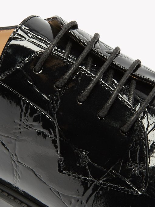 embossed patent leather