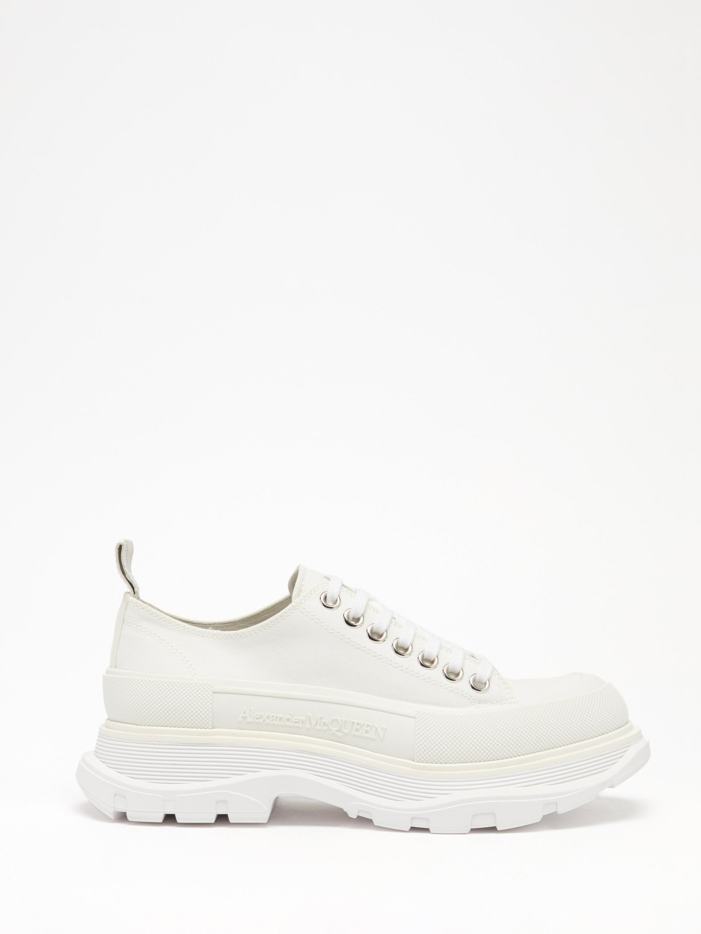 white trainers with thick sole
