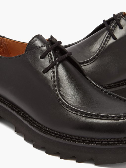 Tread-sole leather derby shoes | AMI 