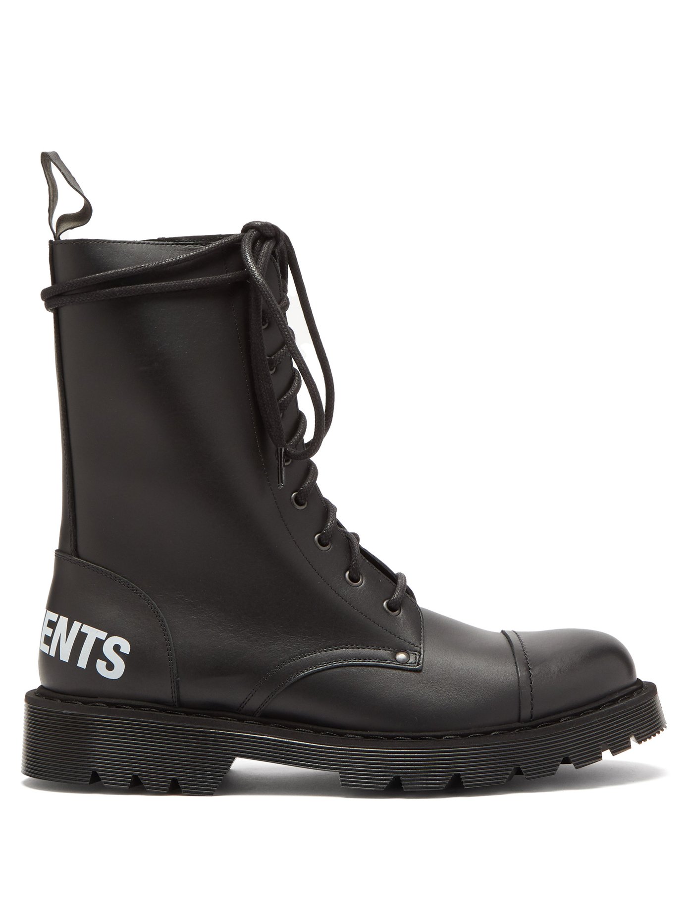 베트멍 로고 부츠 Vetements Black Logo-print leather boots