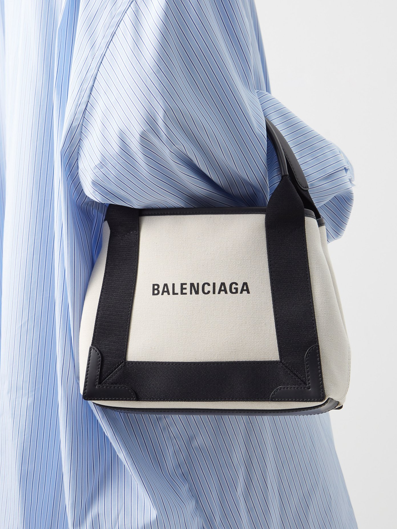 발렌시아가 카바스 토트백 스몰 Balenciaga Neutral Cabas small canvas tote bag