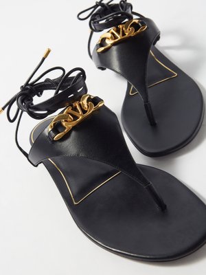 Matchesfashion Femme Chaussures Sandales À Clous Sandales en cuir 60 à clous Rockstud Torchon 