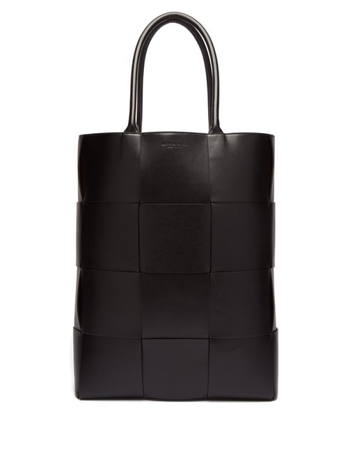 Bottega Veneta - Oversized Intrecciato Leather Tote Bag - Mens - Black