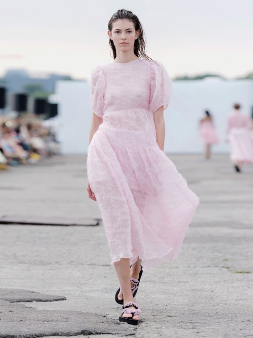Cecilie Bahnsen Katrine Puffed-sleeve Matelassé-organza Dress Pink - 50% Off Sale