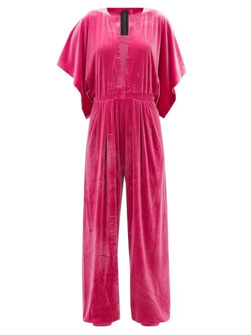Norma Kamali – V-neck Pleated Velvet Jumpsuit Pink