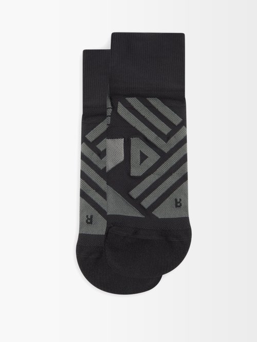 On - Mid Geometric-jacquard Socks - Mens - Black