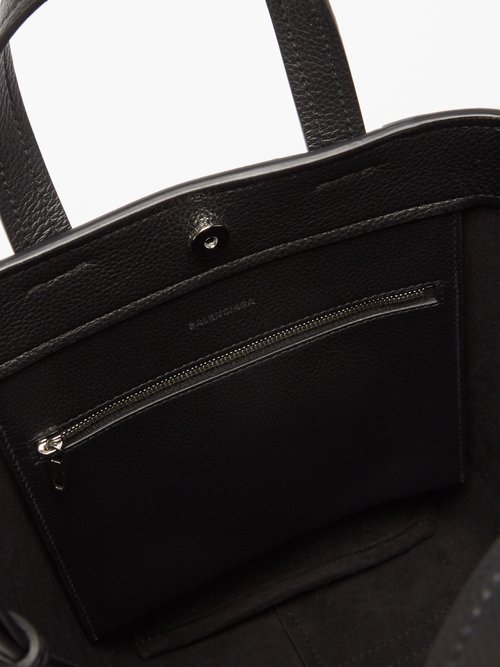 Large Vinyl Slouch Handbag Dark Brown – däv