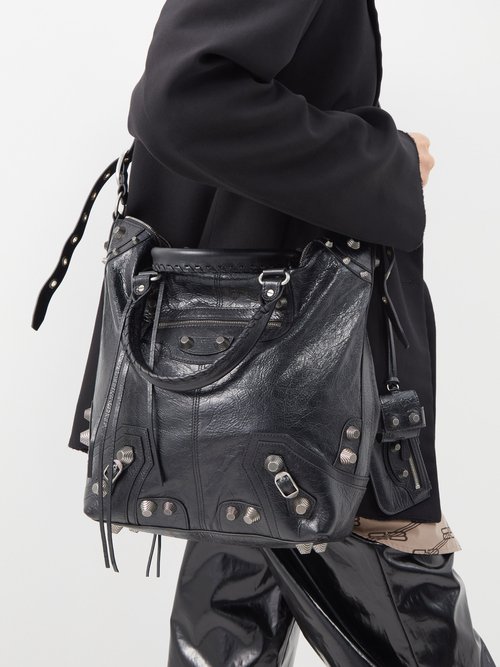 Balenciaga Le Cagole Cracked-leather Tote Bag In Black
