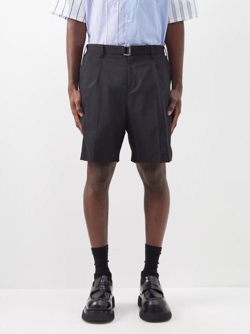 Sacai - Belted Pleated Crepe Shorts - Mens - Black