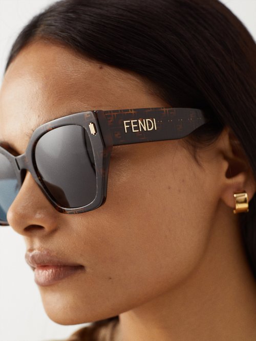 Fendi Eyewear Monogram cat-eye Sunglasses - Farfetch