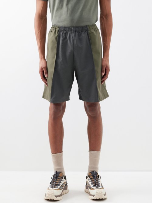 affxwrks - balance panelled shell shorts mens dark green