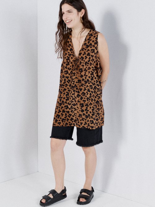 Raey - Pop Leopard-print Tie-front Silk Blouse - Womens - Leopard