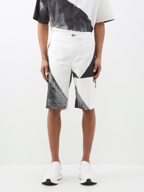 Alexander Mcqueen - Double Diamond Printed Cotton Shorts - Mens - Black White