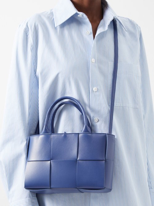 BOTTEGA VENETA Intrecciato Tote Handbag Blue Woven Leather