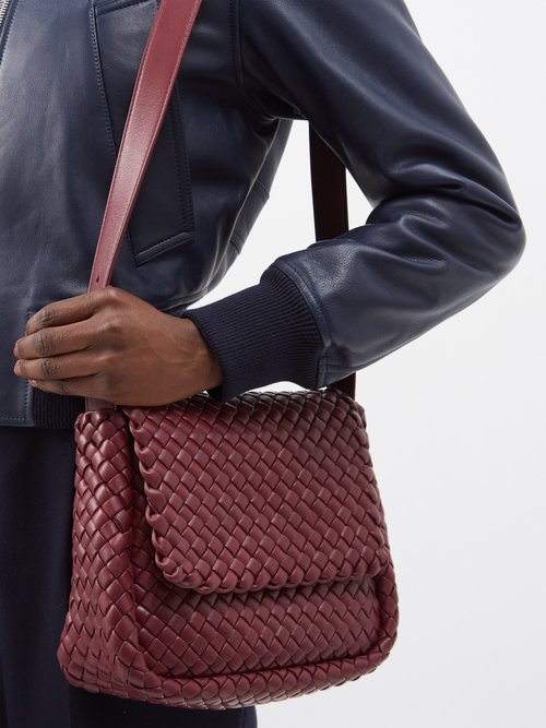 Burgundy Cobble Intrecciato-leather shoulder bag, Bottega Veneta