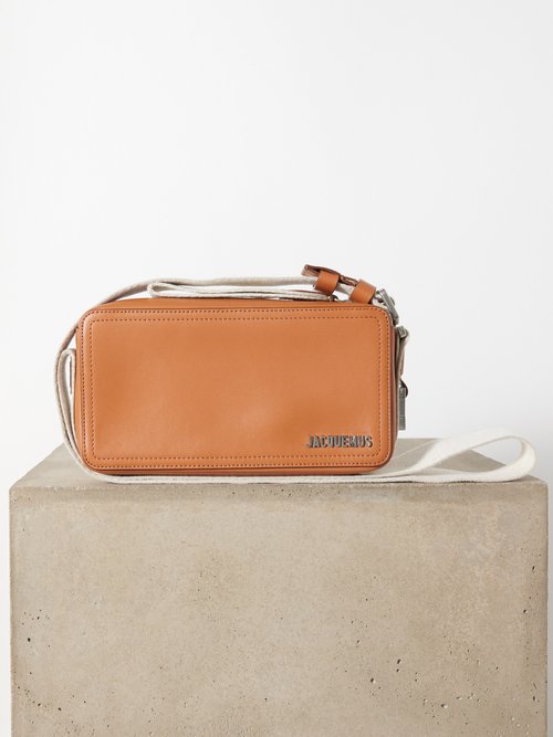 Jacquemus Le Baneto Zip Leather Crossbody Bag In Light Pink