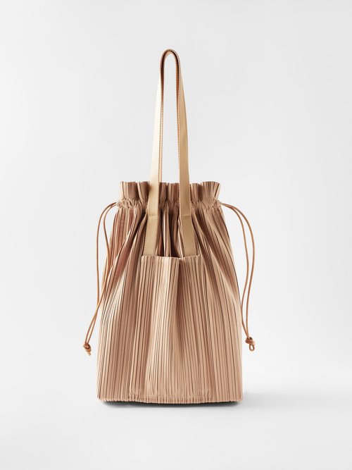 Pleats Please Issey Miyake – Pleats Large Technical-pleated Tote Bag – Womens – Beige
