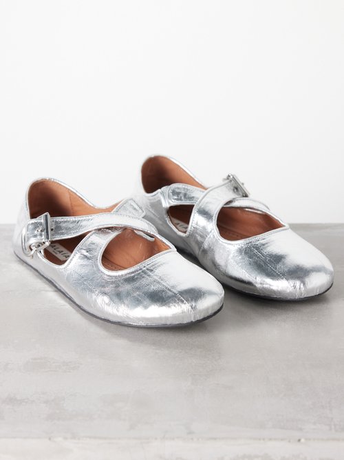 ALAÏA Buckled Crossover Leather Ballet Flats