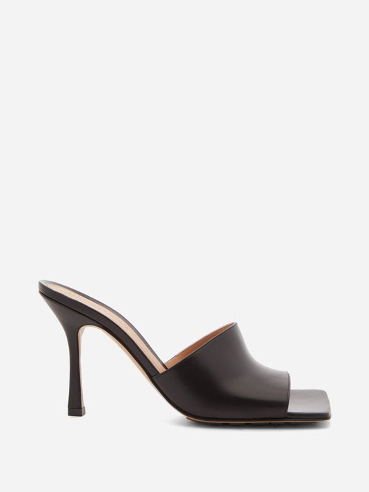 Stretch square-toe leather mules