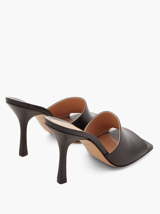 Stretch square-toe leather mules