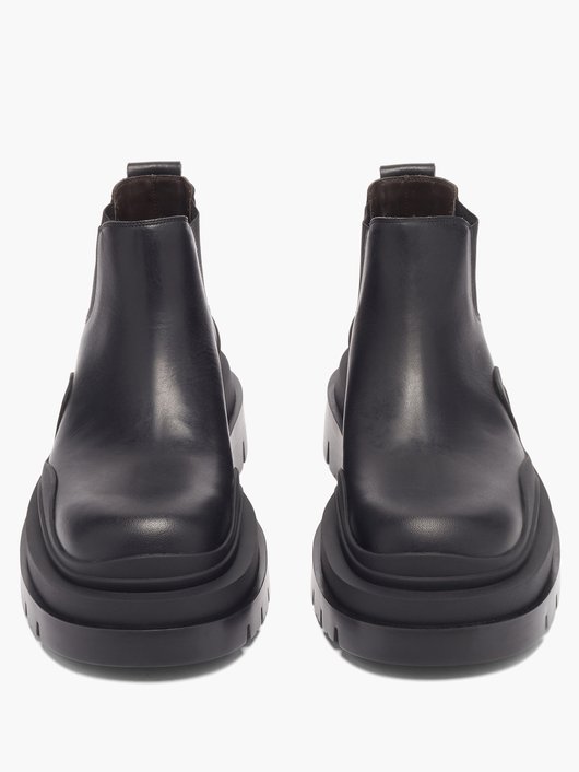 The Tire leather Chelsea boots