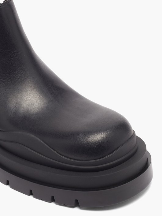 The Tire leather Chelsea boots