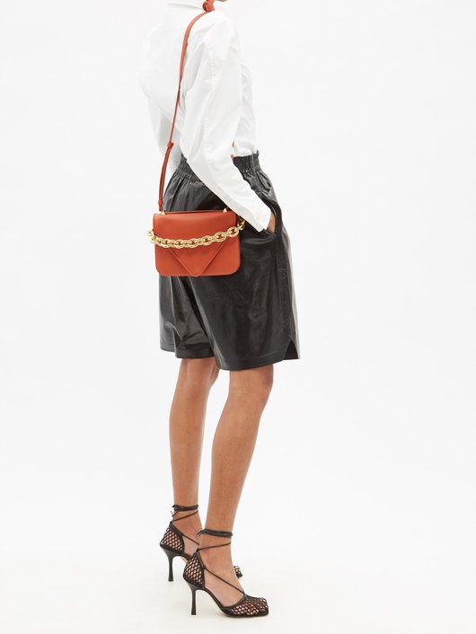 Mount small leather shoulder bag