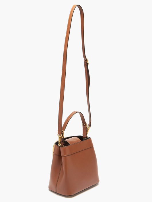 Supervee leather bucket bag