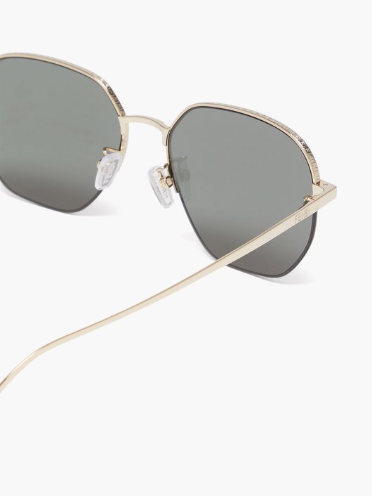 Round metal sunglasses