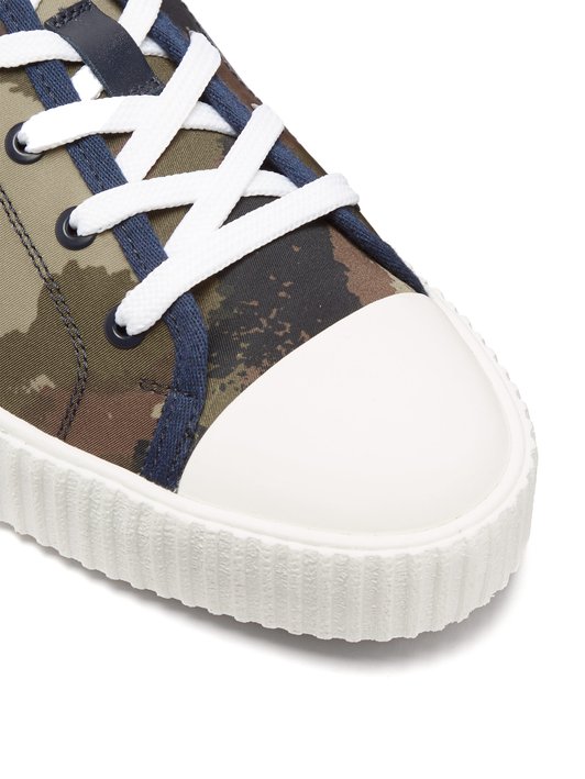 Valentino Camouart low-top trainers