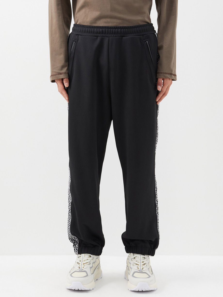 Moncler Genius Black Isometric-embroidered jersey track pants | 매치스패션 ...
