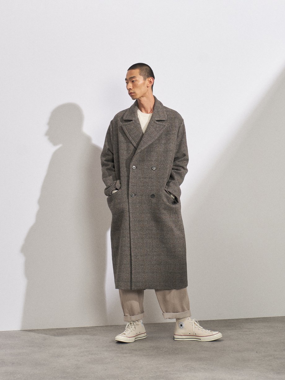 Raey Neutral Oversized double-breasted checked wool coat | 매치스패션, 모던 ...