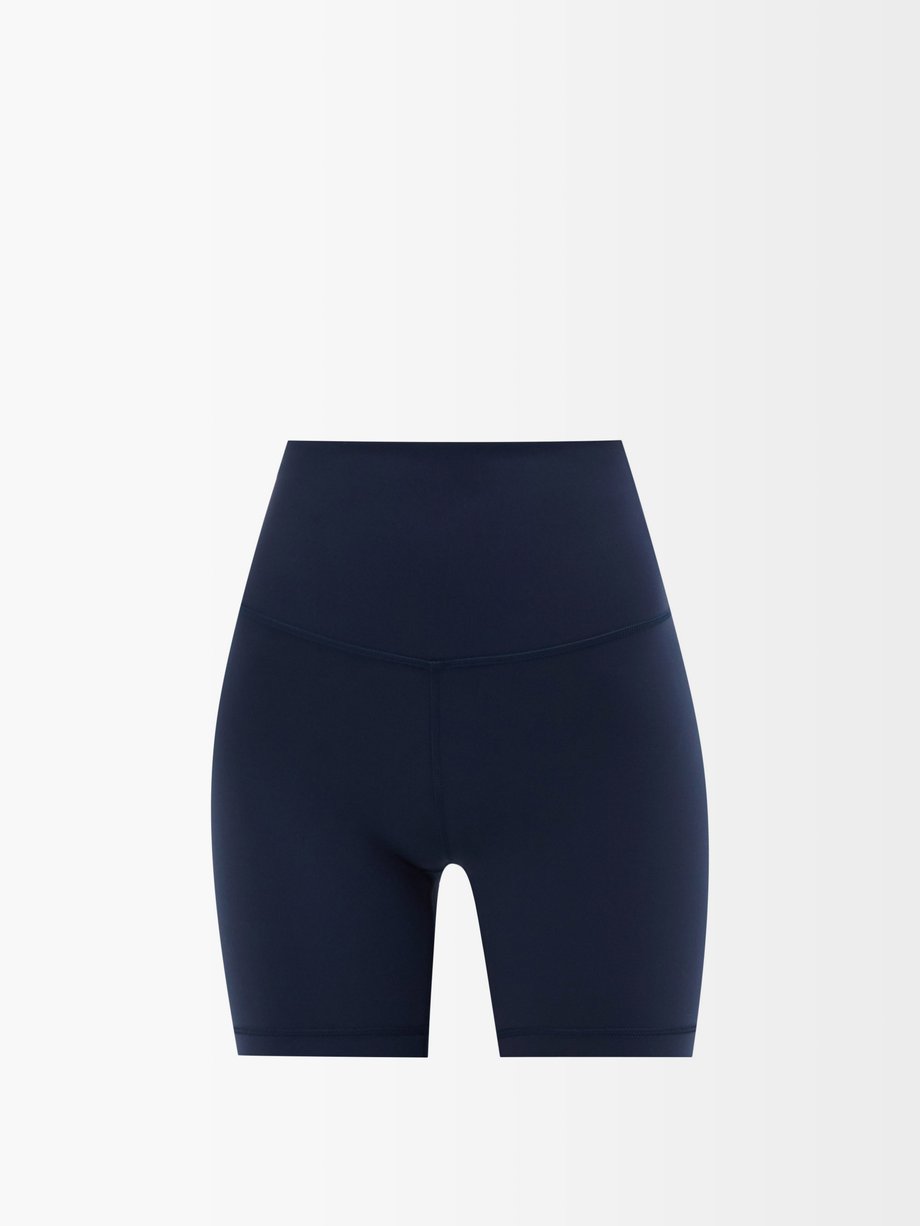 Lululemon Navy Wunder Train high-rise 6” shorts | 매치스패션, 모던 럭셔리 온라인 쇼핑