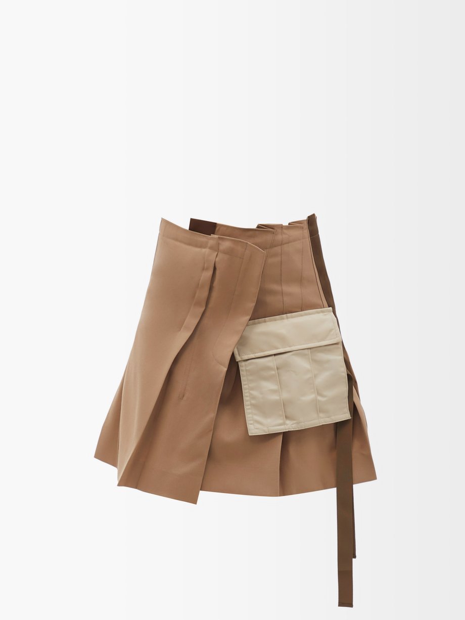 Sacai Brown Cargo-pocket pleated mini skirt | 매치스패션, 모던 럭셔리 온라인 쇼핑
