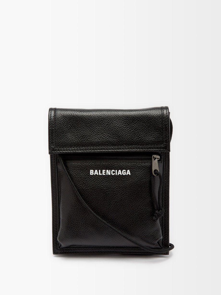발렌시아가 Balenciaga Black Explorer logo-print leather pouch