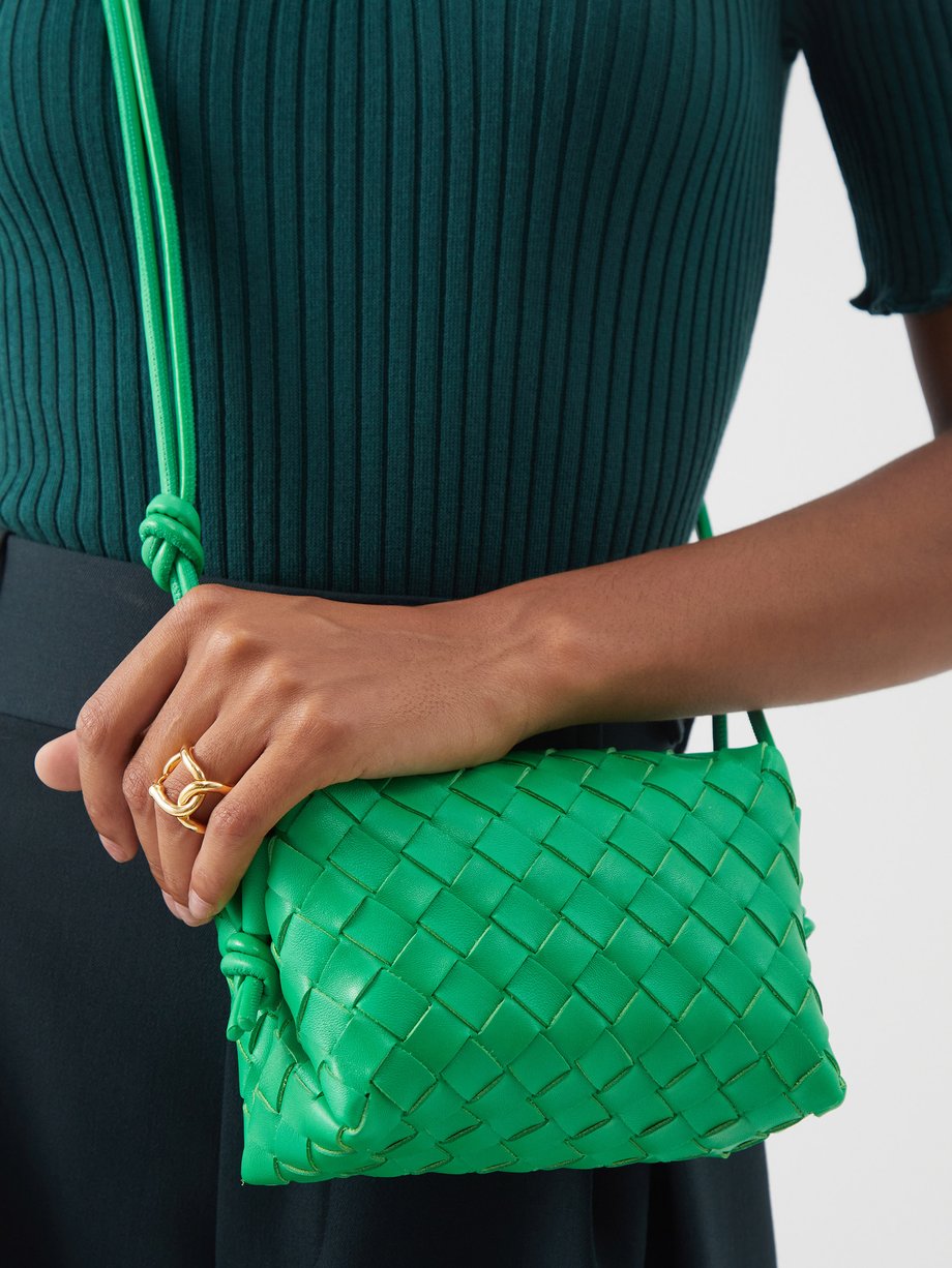 보테가 베네타 Bottega Veneta Green Loop mini Intrecciato-leather cross-body bag