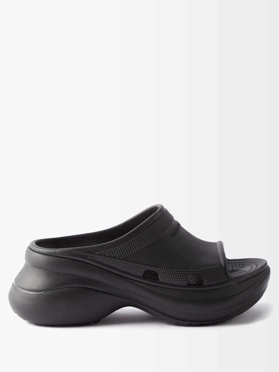 MATCHESFASHION Women Shoes Clogs Womens X Crocs Rubber Clogs Black 