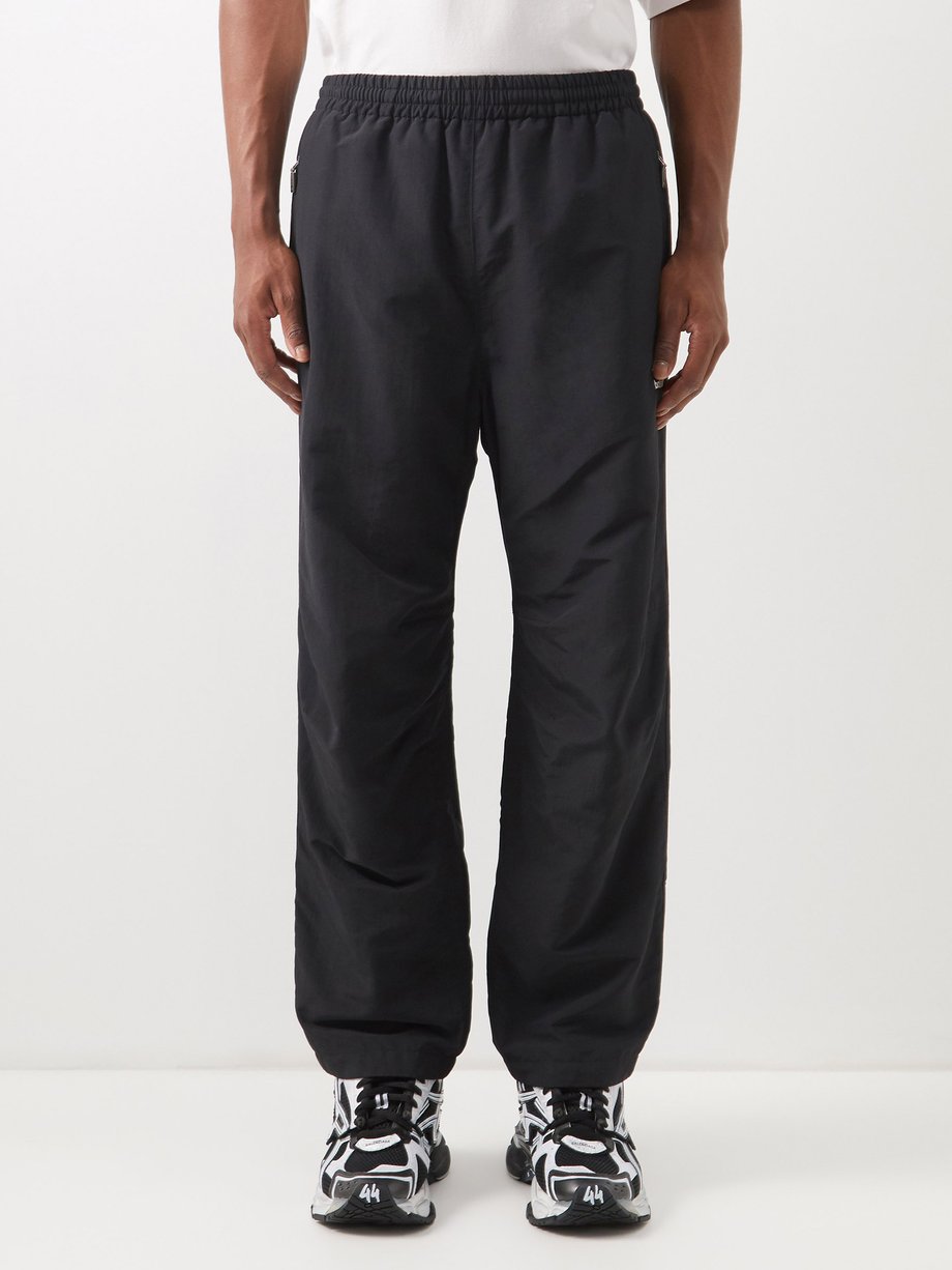 Balenciaga Black Shell track pants | 매치스패션, 모던 럭셔리 온라인 쇼핑