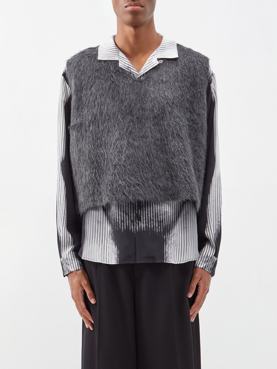 Our Legacy Grey Double Lock fluffy-knit sweater vest | 매치스패션, 모던 럭셔리 온라인 쇼핑