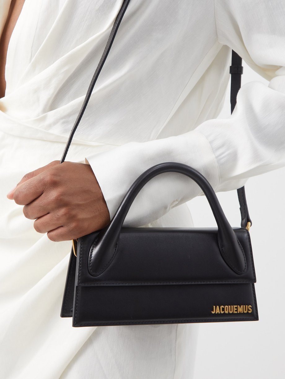 자크뮈스 치키토백 롱 Jacquemus Black Chiquito long leather bag