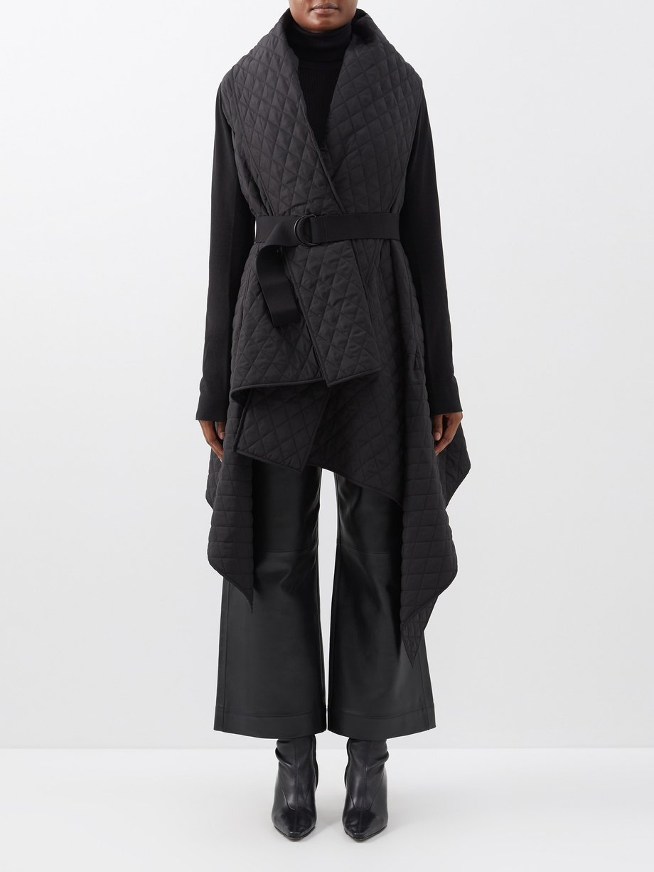 Norma Kamali Black Quilted blanket coat | 매치스패션, 모던 럭셔리 온라인 쇼핑