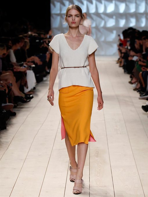 Pocket-front double-crepe pencil skirt | Nina Ricci | MATCHESFASHION UK