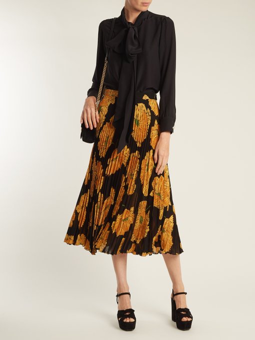 GUCCI Poppy-Print Pleated Midi Skirt, Llack | ModeSens