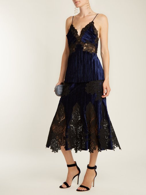 V-neck lace-trimmed velvet top展示图