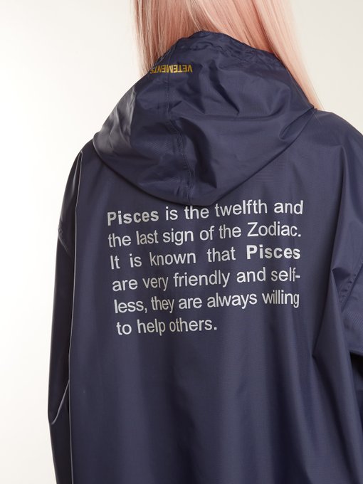 Horoscope Pisces hooded raincoat展示图