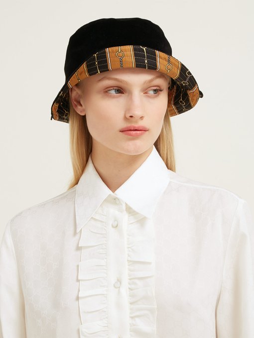 Reversible silk twill & velvet bucket hat | Gucci | MATCHESFASHION US